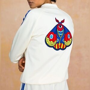 adidas Originals Cream Sweatshirt with Moth Embroidery M